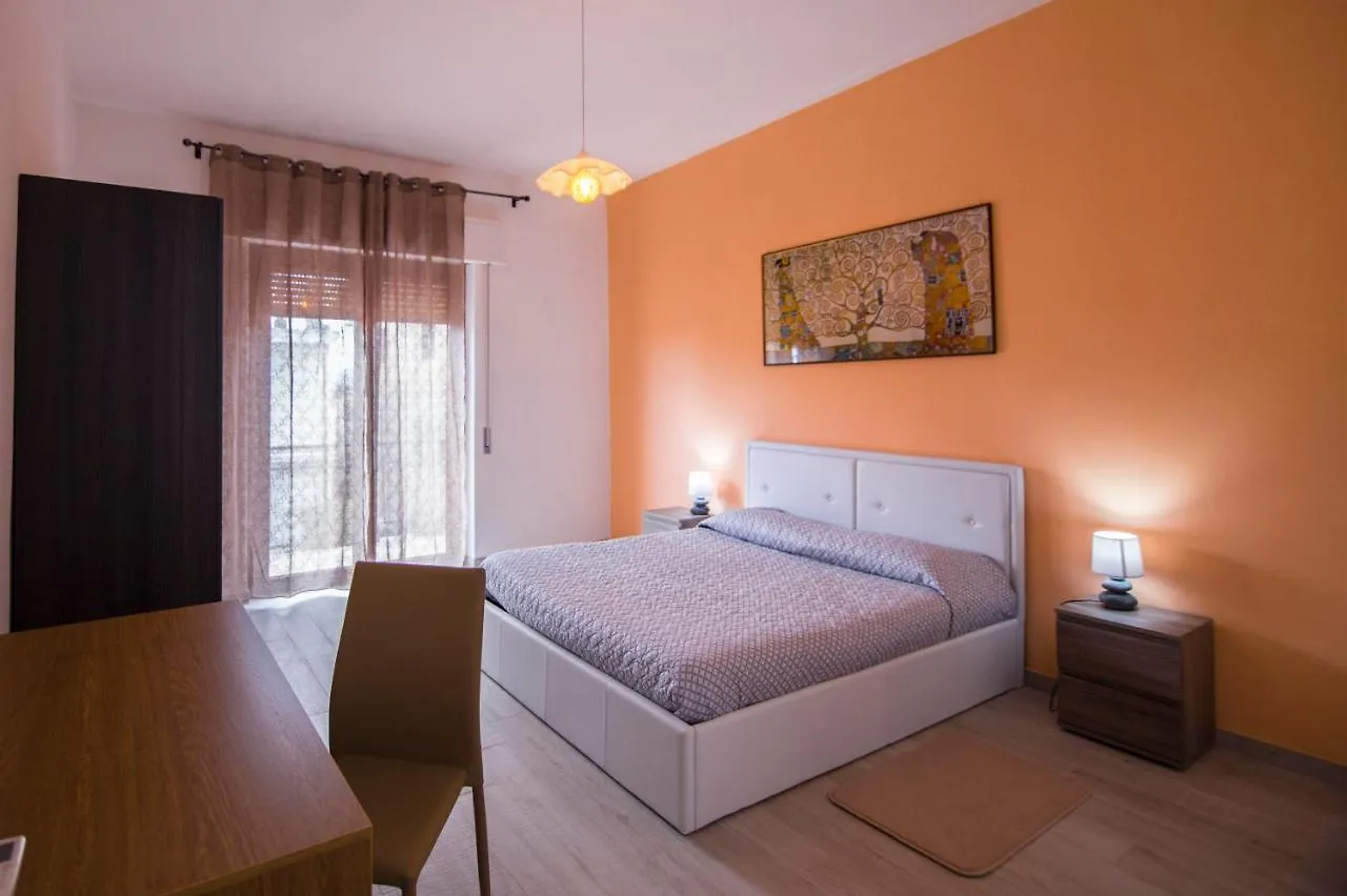 Sandalia B&B Lotzorai 0*,  Italia